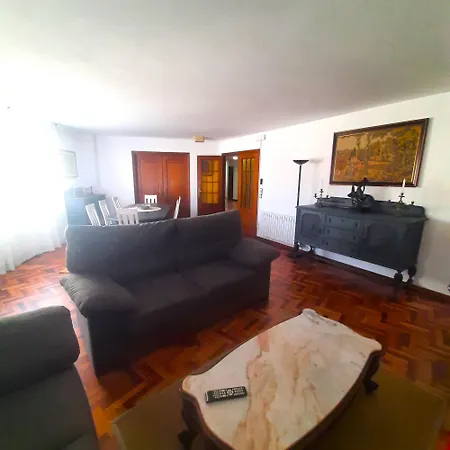 La Plaza Guest house *